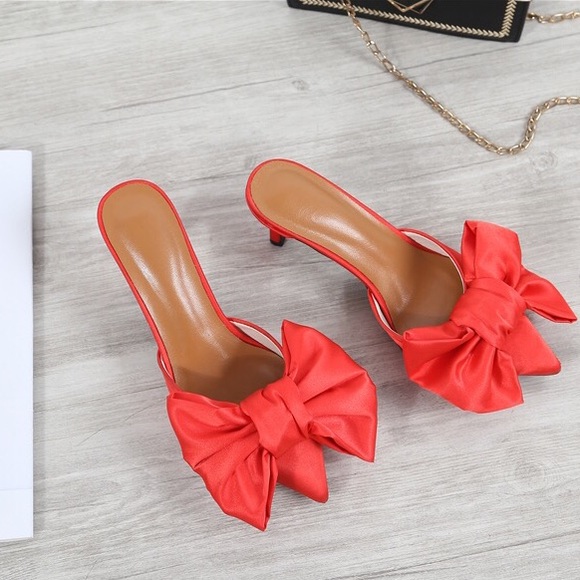 (5 items for $50)
New Bow Knot Pointed High Heel Mules - Picture 2 of 6